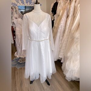 NWT Lanting Wedding Dress